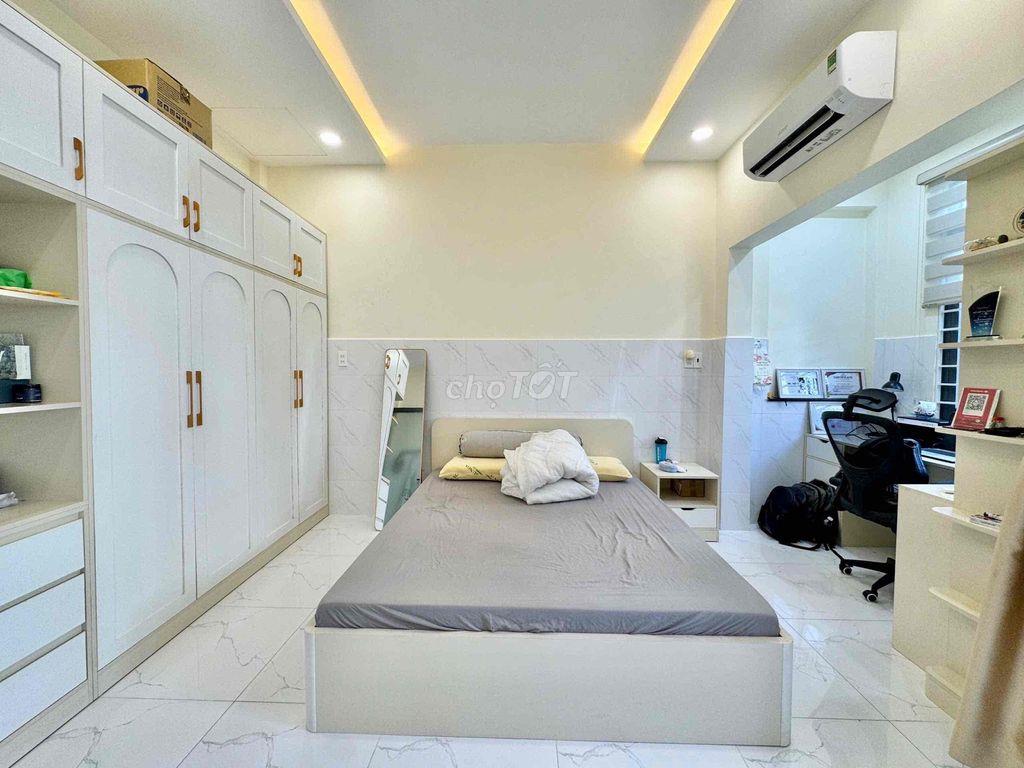 KHÁCH PASS LẠI PHÒNG ĐẦY ĐỦ NỘI THẤT NGAY LÊ VĂN KHƯƠNG
