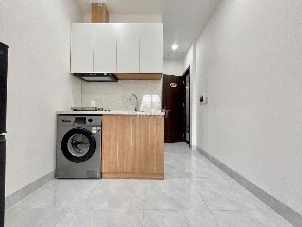 STUDIO MỚI XÂY_ FULL NỘI THẤT_BAN CÔNG NẰM NGAY ETOWN CỘNG HOÀ