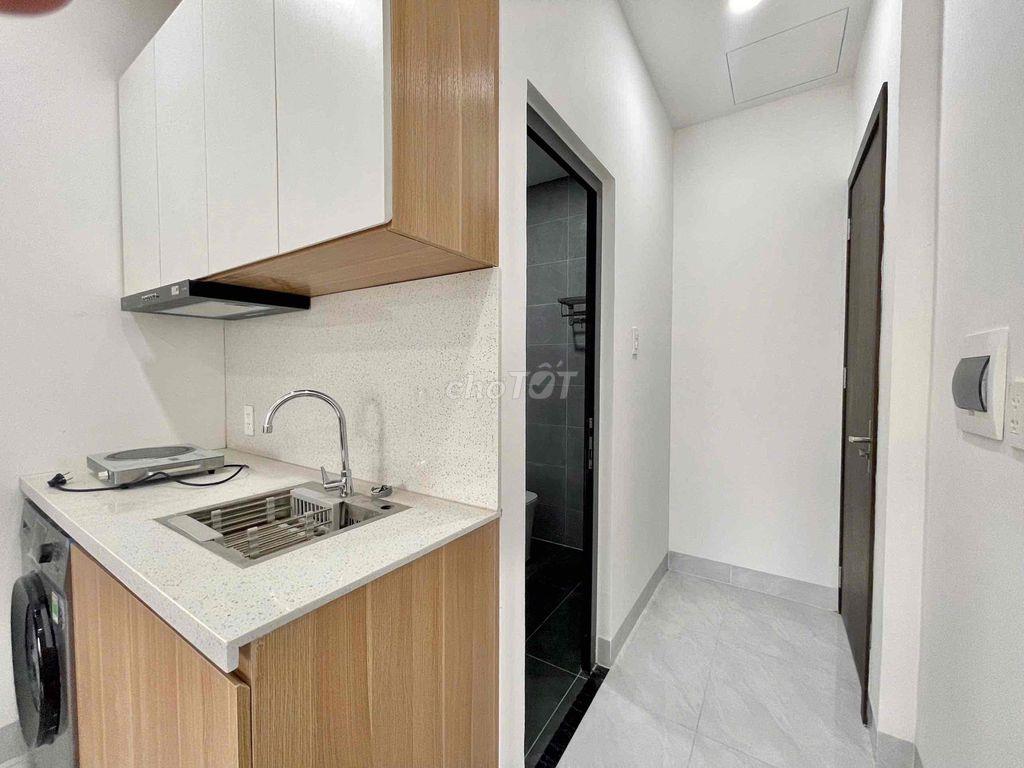 STUDIO MỚI XÂY_ FULL NỘI THẤT_BAN CÔNG NẰM NGAY ETOWN CỘNG HOÀ