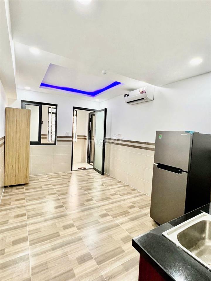 FULL NỘI THẤT - CỬA SỔ HÀNH LANG SIÊU THOÁNG NẰM TẠI PHAN HUY ÍCH .