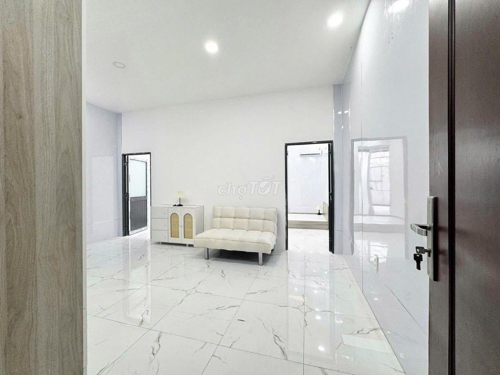 2PN BAN CÔNG FULL NỘI THẤT SIÊU RỘNG , AN NINH NẰM TẠI KDC CITYLAND 