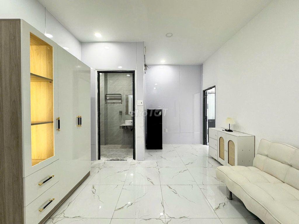 2PN BAN CÔNG FULL NỘI THẤT SIÊU RỘNG , AN NINH NẰM TẠI KDC CITYLAND 