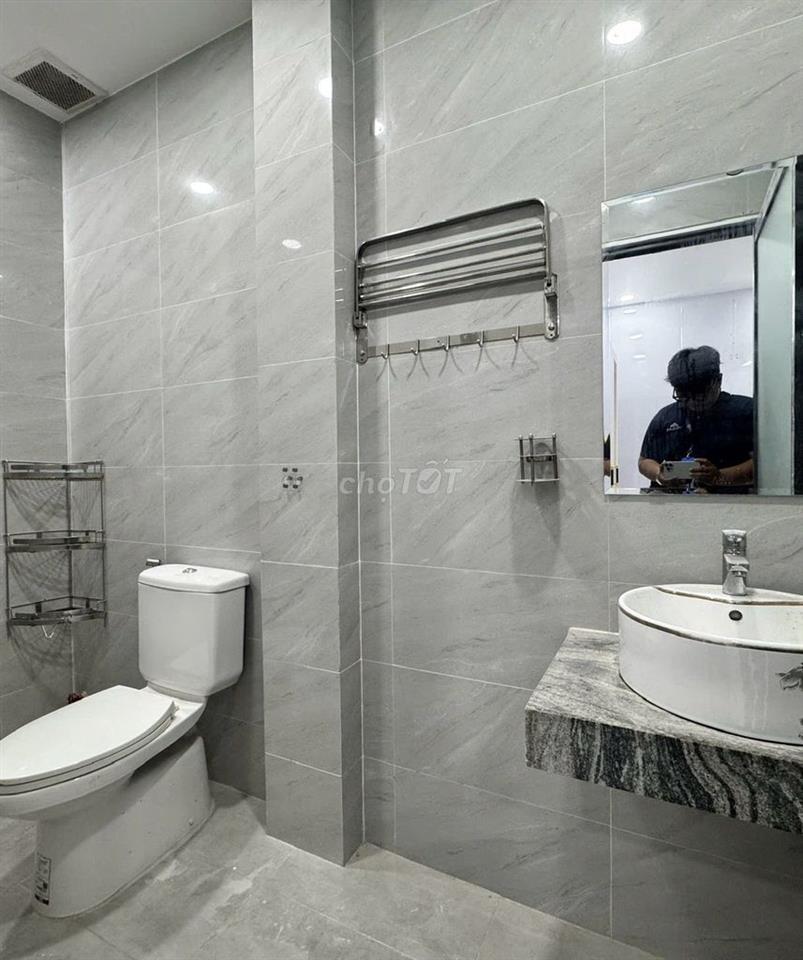 2PN BAN CÔNG FULL NỘI THẤT SIÊU RỘNG , AN NINH NẰM TẠI KDC CITYLAND 