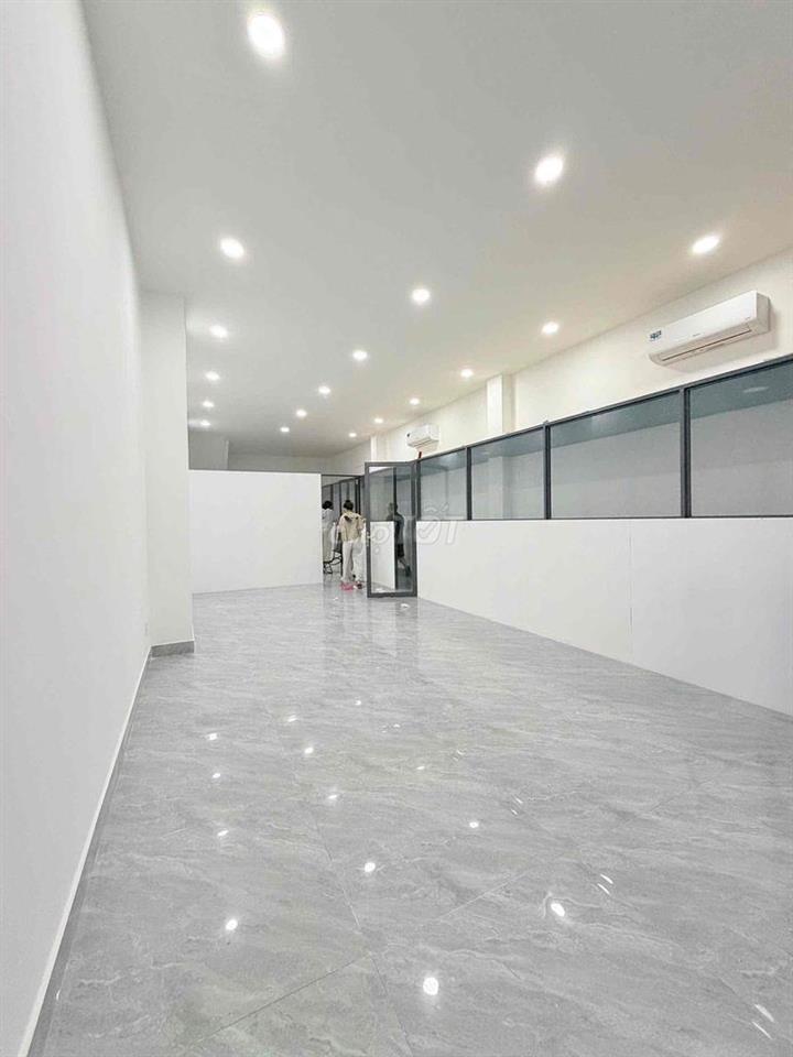18,5 triệu/tháng – Cho thuê mặt bằng Cityland Park Hill  * Mặt bằng tr