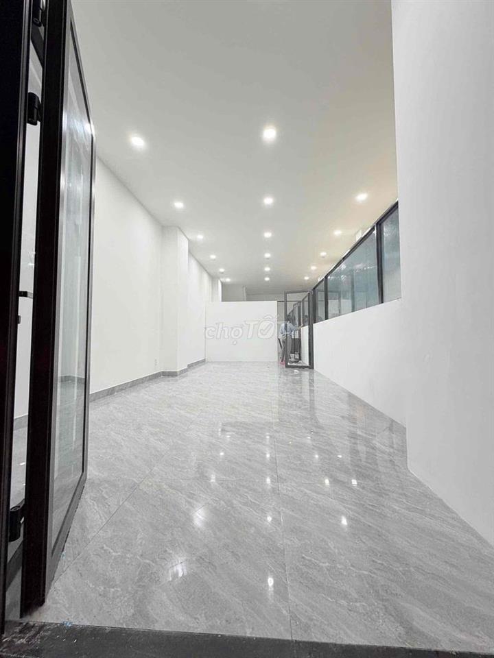 18,5 triệu/tháng – Cho thuê mặt bằng Cityland Park Hill  * Mặt bằng tr