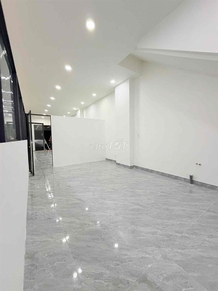 18,5 triệu/tháng – Cho thuê mặt bằng Cityland Park Hill  * Mặt bằng tr