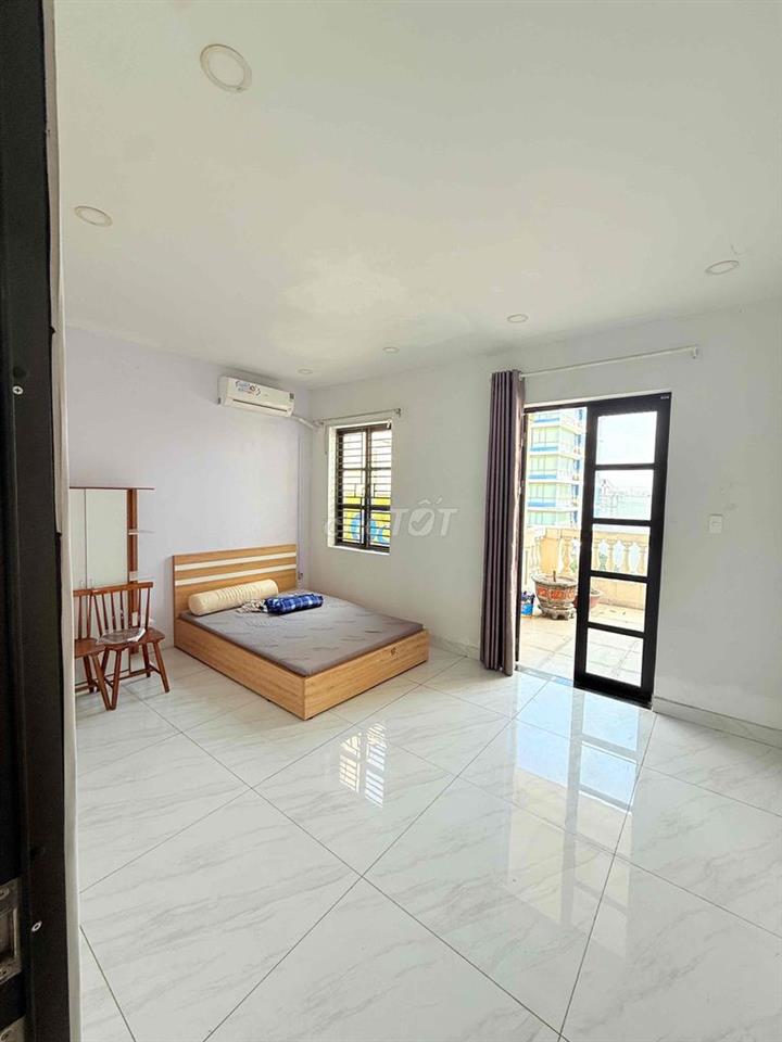 cho thuê căn 2pn city land lotte 100m2 tầng 4 có thang máy