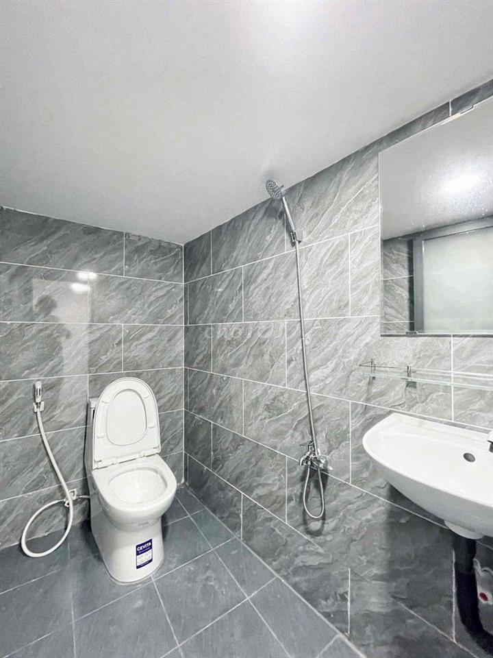 PHÒNG TRỌ Ở 4 NGƯỜI NGAY TRUNG TÂM GÒ VẤP