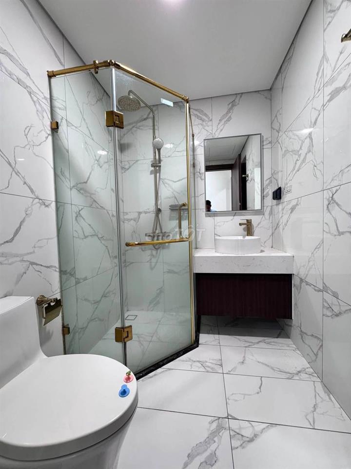 Cho Thuê CHCC Rivera Park Sài Gòn, Giá 17tr, 75m2, 2pn, 2wc. LH: Vân