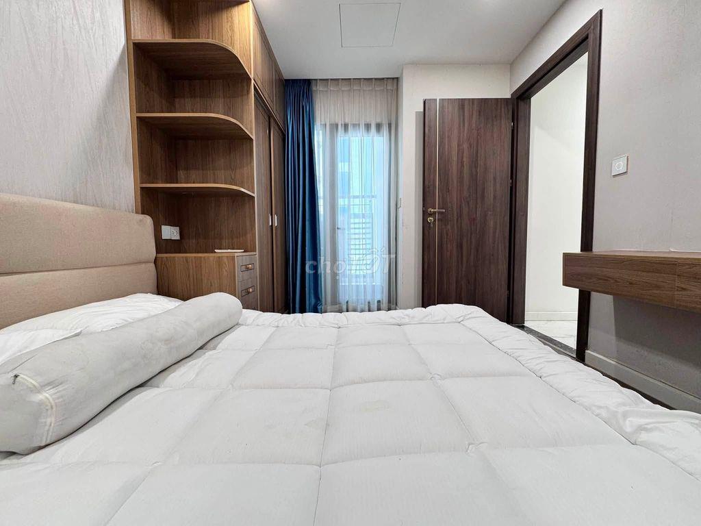 Cho Thuê CHCC Rivera Park Sài Gòn, Giá 17tr, 75m2, 2pn, 2wc. LH: Vân