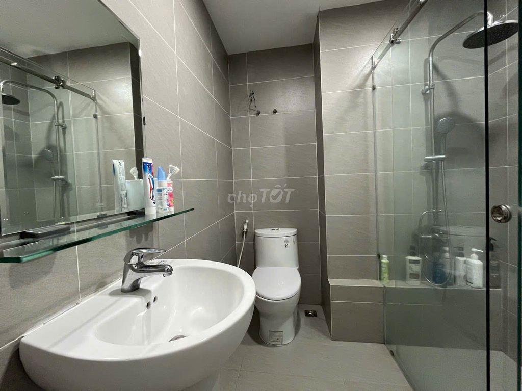Cho Thuê CC Screc Tower 14tr còn thương lượng, 60m2, 1PN, 1WC.