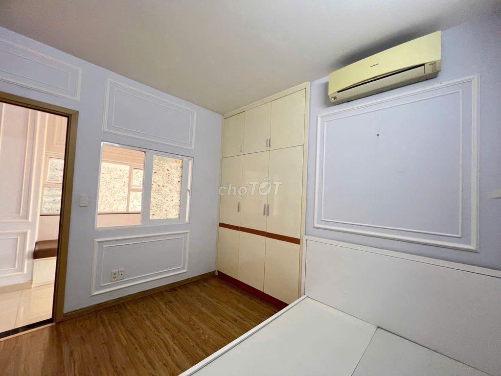 Cho Thuê CC Oriental Plaza 685 Âu Cơ Giá 12tr, 85m2, 2PN, 2WC.