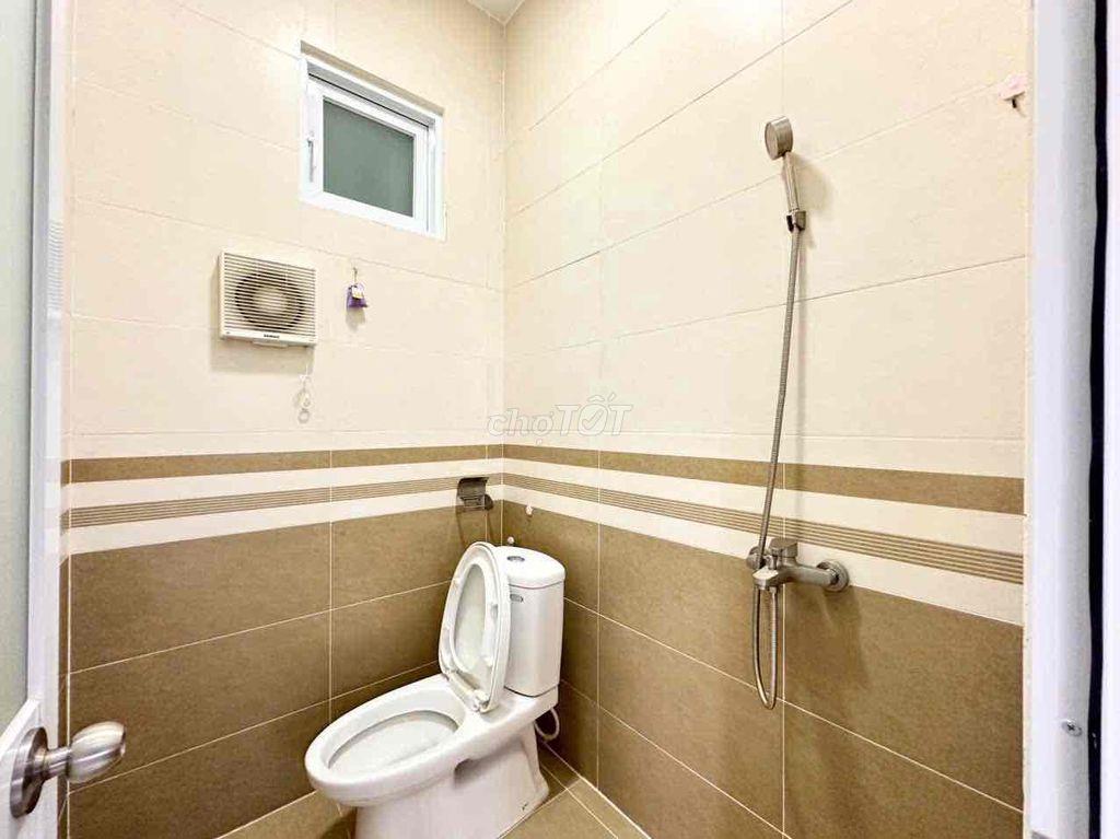 Cho thuê phòng trọ ban công full nội thất ngay cuối Nguyễn Thái Sơn