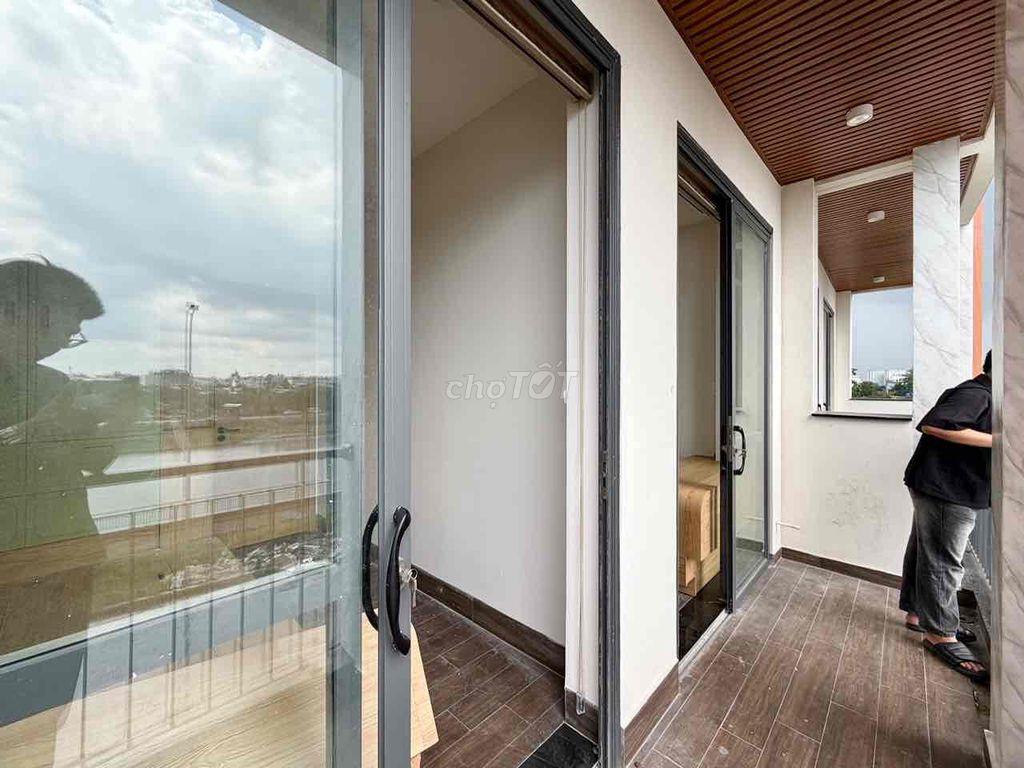 2 phòng ngủ, 1 phòng khách view sông Vàm Thuật ban công full nội thất