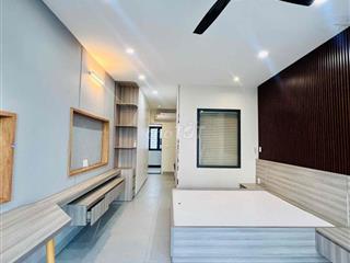 Cho Thuê Nhà DT 4x16 1Trệt 1Lửng 3Lầu 3Pn 5Wc Sẳn Nội Thất Y Hình