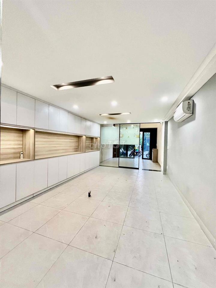 Cho Thuê Nhà Ngay Cầu Sắt Vườn Lài DT 4x20 1Trệt 1Lầu 3Pn 2Wc Hẻm Tải