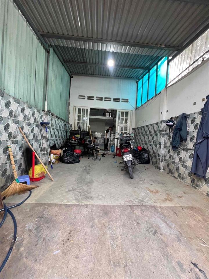 Cho Thuê Mặt Tiền TX 13, Ngay Chung Cư Picity DT 4x20 1lửng 2pn 2Wc
