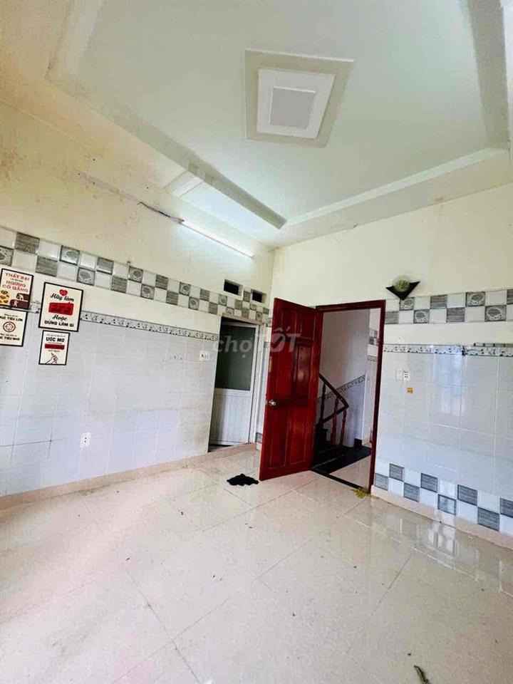 Cho Thuê Nhà DT 6x15m 1Trệt 1Lầu 4Pn 3Wc Sân Đậu Ôtô Căn Góc Thoáng