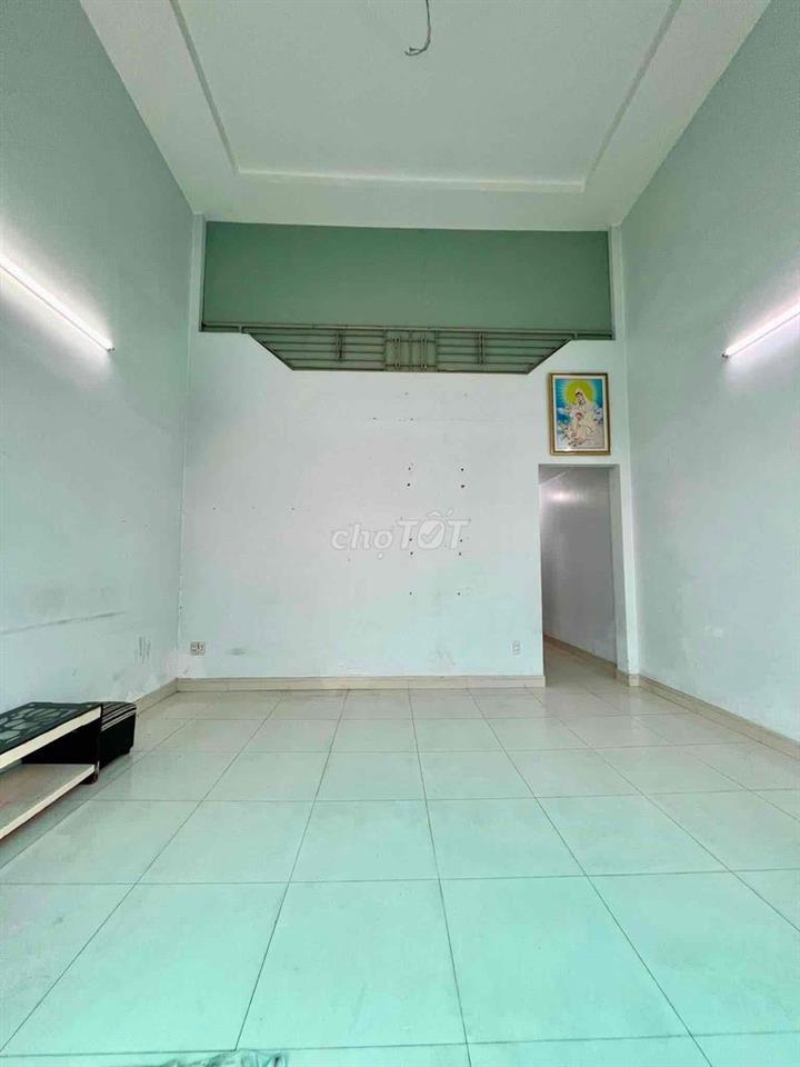 Cho Thuê Nhà DT 3x13m 1Trệt 2Lầu 4Pn 3Wc Sân Xe Máy Gần Ngã Tư Ga