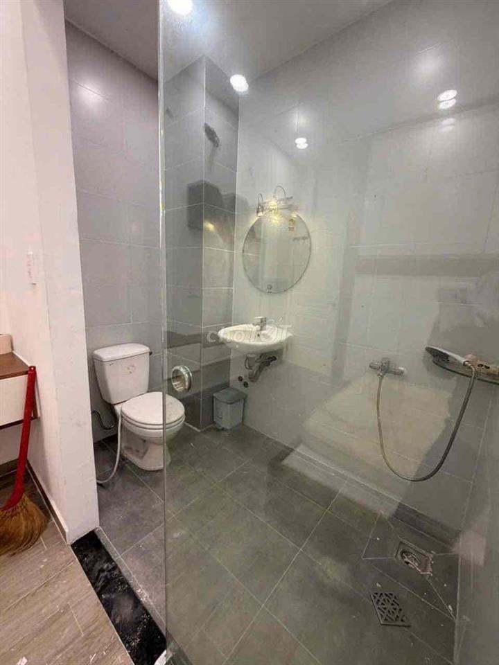 Cho Thuê Nhà DT 220m2 1Trệt 3Lầu 5Pn 5Wc Hẻm Nhựa Xe Tải Ôtô Đậu Đổ