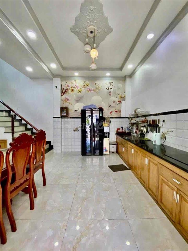 Cho Thuê Khu Biệt Thự Vạn Xuân DT 6x14 Khu An Ninh 4Pn 4Wc Gara Ôtô