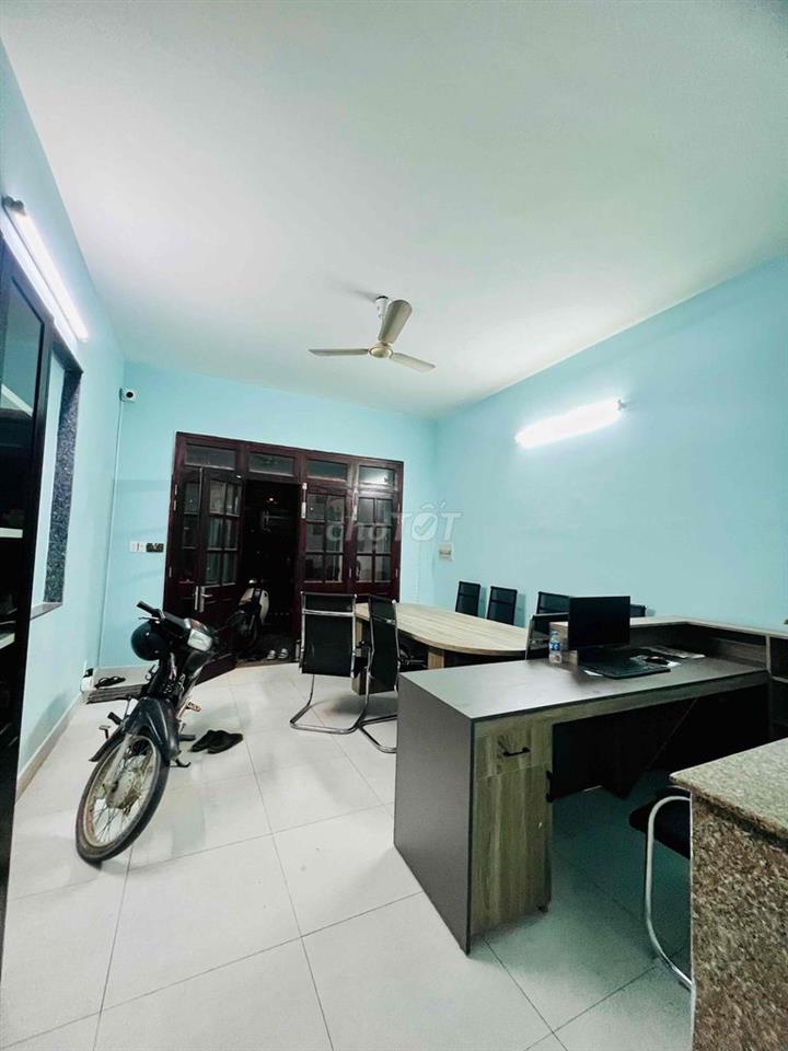 Cho Thuê Siêu Phẩm Biệt Thự DT 8x16 1Trệt 2Lầu 4Pn 3Wc Sân Đậu 2 Ôtô