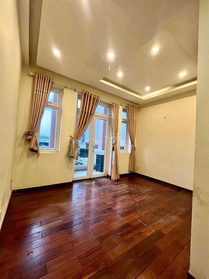 Cho Thuê Nhà 5Pn 4Wc 1Trệt 3Lầu DT 4x13m Sân Xe Máy Hẻm Ôtô Ngã Tư Ga
