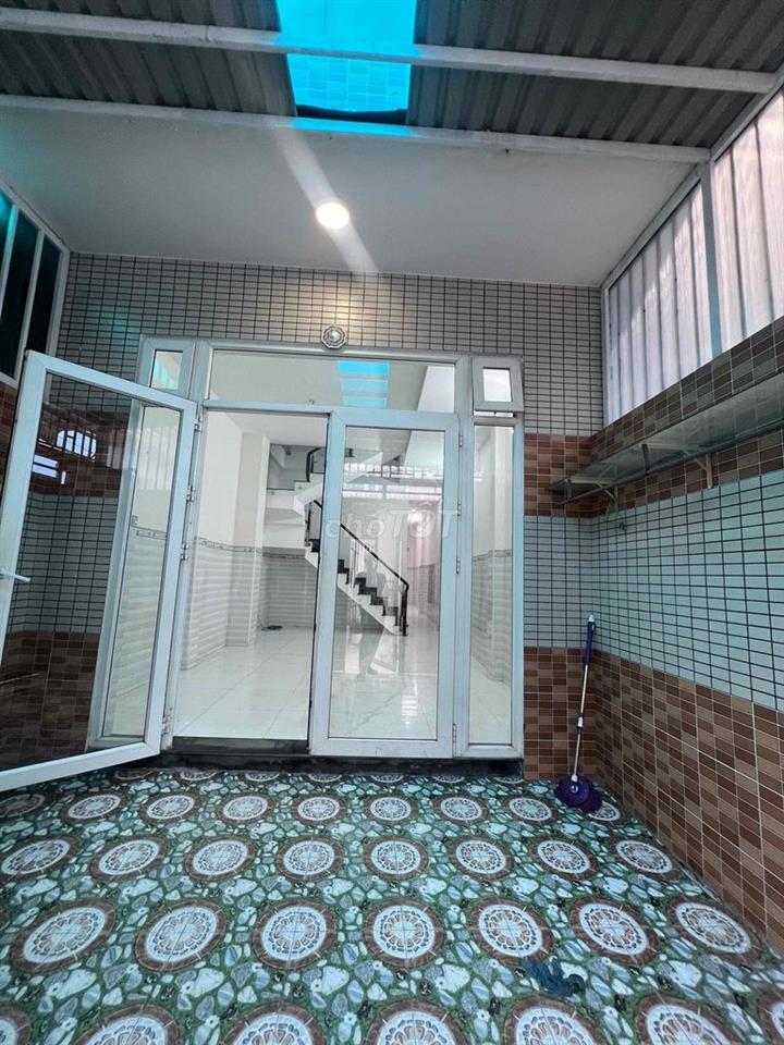 Cho Thuê Nhà DT 4x22m 1Trệt 1Lầu 4Pn 3Wc Hẻm Ôtô Gần Nguyễn Tất Thành