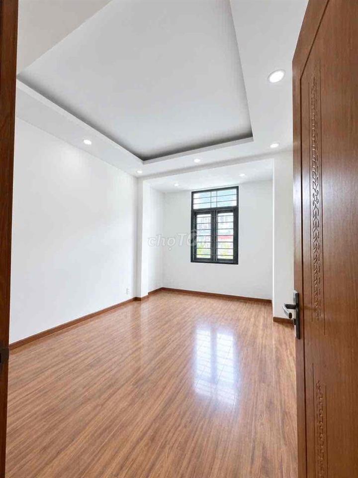 Cho Thuê Biệt Thự DT 8x15m 1Trệt 2Lầu 4Pn 3Wc Đường Nhựa Thông Xe Tải