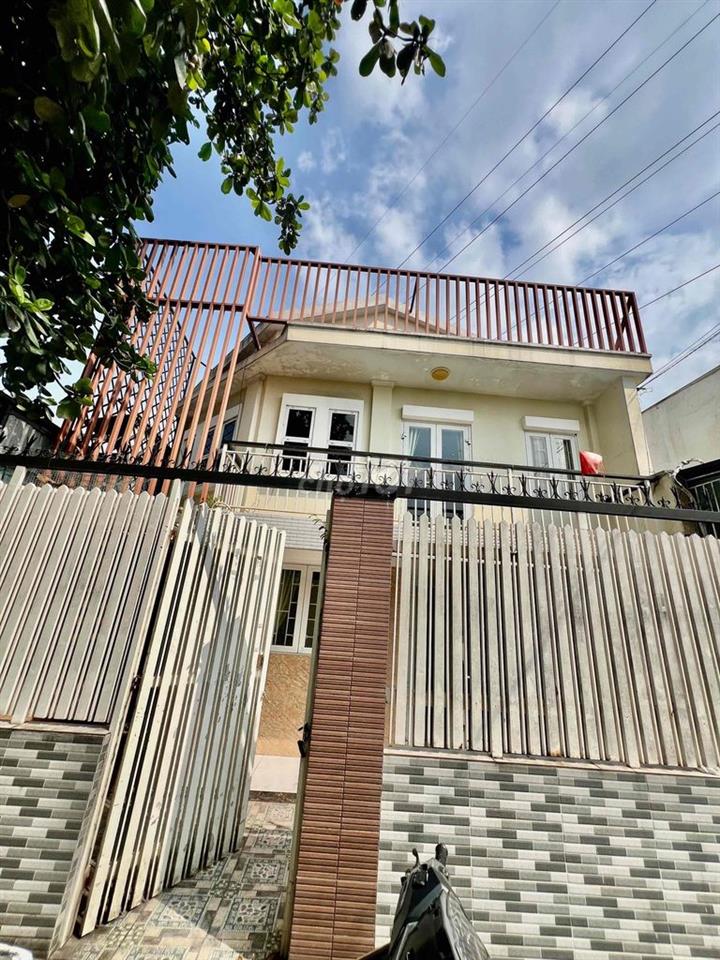 Cho Thuê Nhà DT 5x20 1Trệt 2Lầu 4Pn 4Wc Sân Thượng Hẻm Xe Tải