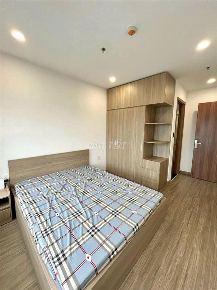 Chung cư Samland, Nguyễn Hồng, GV: 2p ngủ, 75m2, 14triệu, NTCC, gần SB