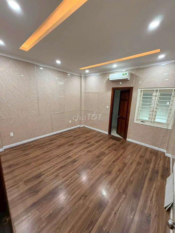 CHO THUÊ BIỆT THỰ CÓ HẦM XE 5PN 5WC PHẠM VĂN CHIÊU