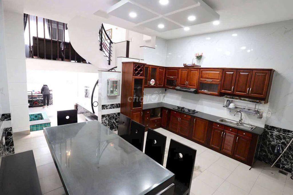 CHO THUÊ NHÀ DIỆN TÍCH KHỦNG XE TẢI THÔNG LÊ ĐỨC THỌ P15