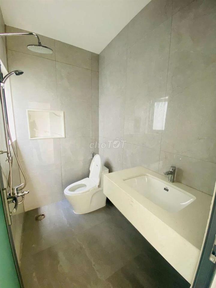 CHO THUÊ NHÀ XE HƠI ĐẬU CỬA NGUYỄN VĂN DUNG P6 3PN 2WC