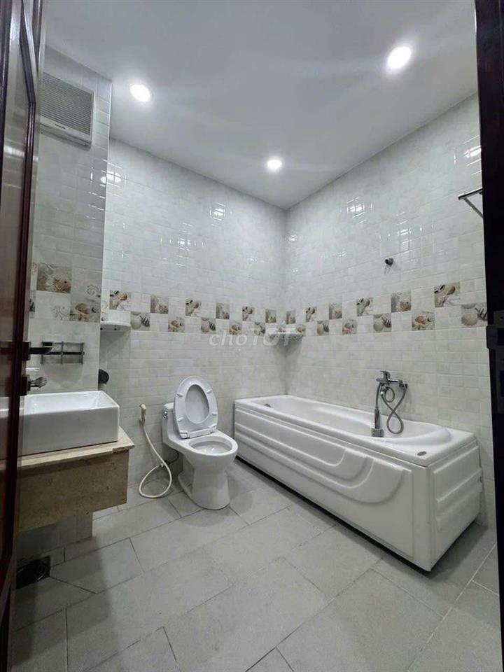 CHO THUÊ NHÀ HXH 4PN 5WC ĐƯỜNG SỐ 9 PHƯỜNG 16