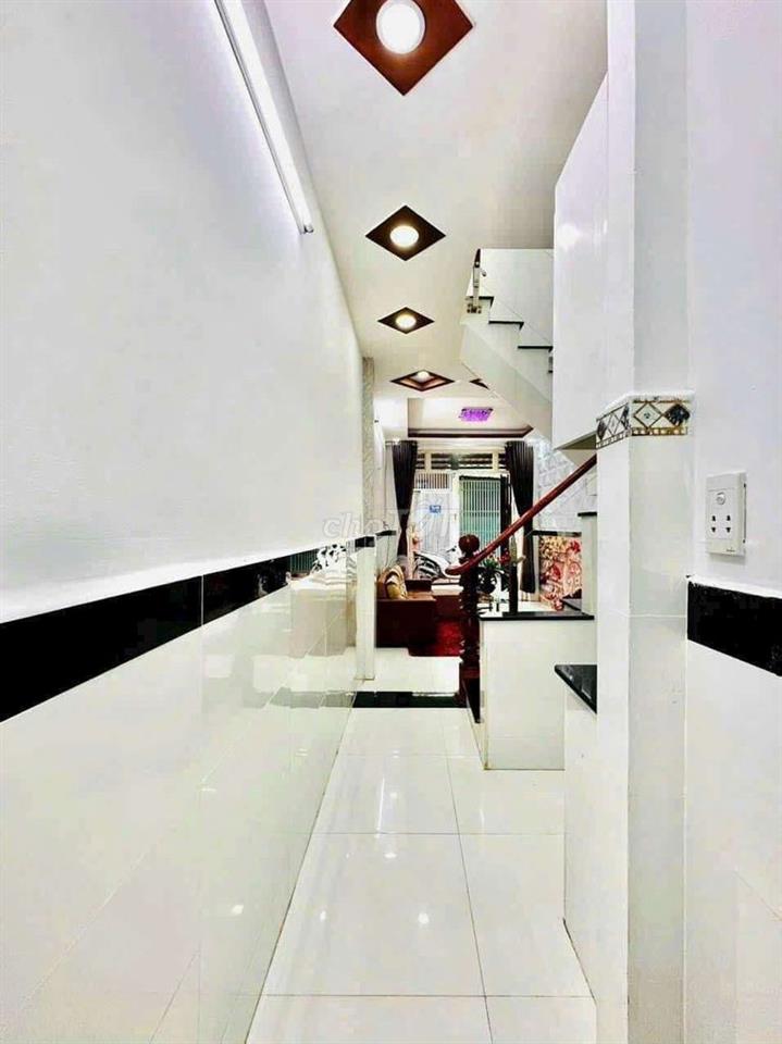 CHO THUÊ NHÀ NỘI THẤT CƠ BẢN 2PN 2WC NGUYỄN TƯ GIẢN P12 GÒ VẤP