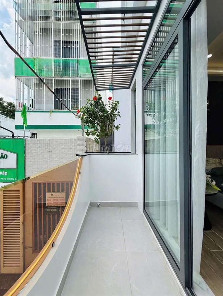 CHO THUÊ NHÀ NGUYÊN CĂN FULL NỘI THẤT 5PN 4WC PHƯỜNG 13 GÒ VẤP