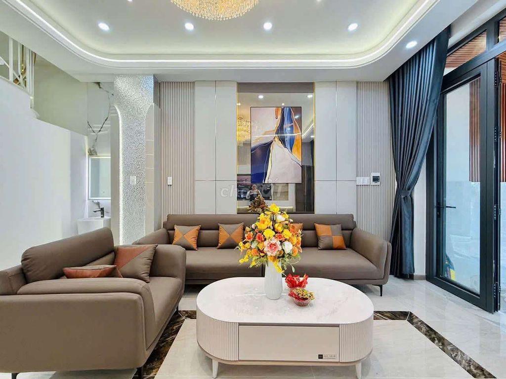 CHO THUÊ NHÀ NGUYÊN CĂN FULL NỘI THẤT 5PN 4WC PHƯỜNG 13 GÒ VẤP