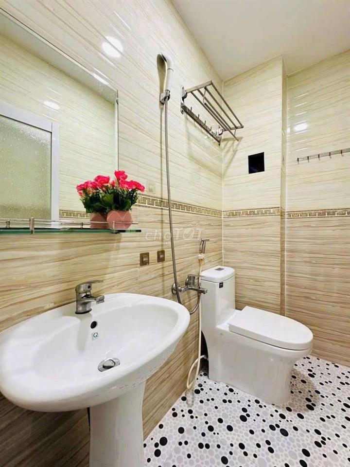 CHO THUÊ NHÀ FULL NỘI THẤT 5PN 3WC ĐS4 P16 GÒ VẤP