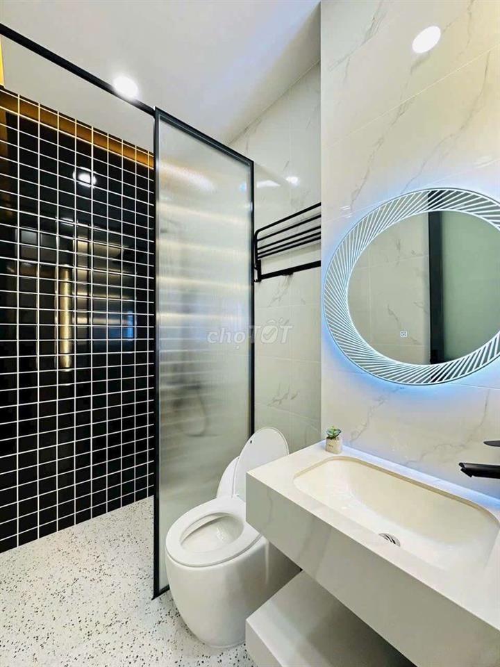 CHO THUÊ NHÀ FULL NỘI THẤT GARA OTO 4PN 6WC QUANG TRUNG P8 GÒ VẤP