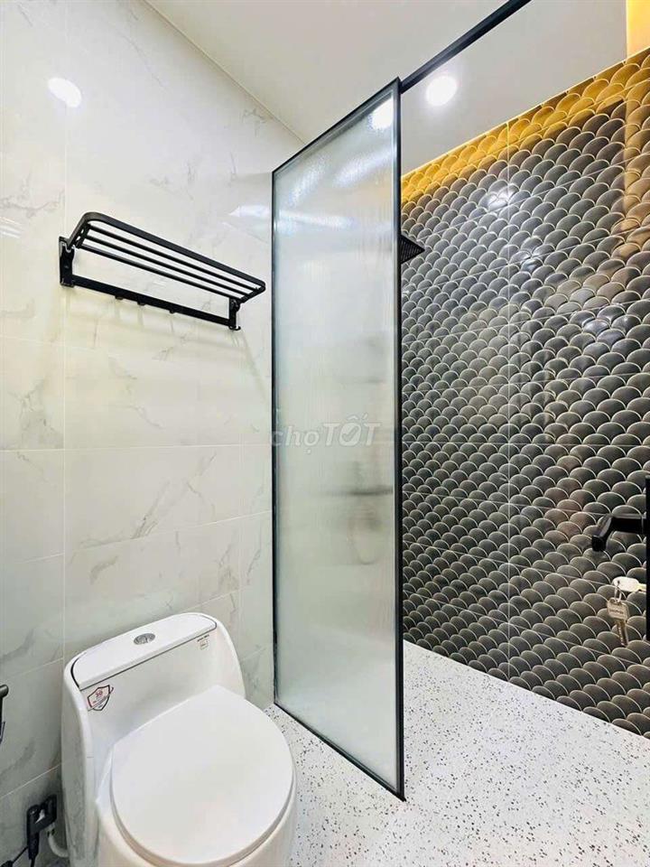 CHO THUÊ NHÀ FULL NỘI THẤT GARA OTO 4PN 6WC QUANG TRUNG P8 GÒ VẤP