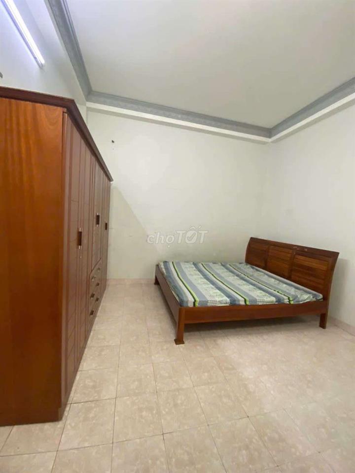 CHO THUÊ NHÀ HẢM XE TẢI ĐẬU CỬA NỘI THẤT CƠ BẢN PHAN HUY ÍCH P14 3P 2W