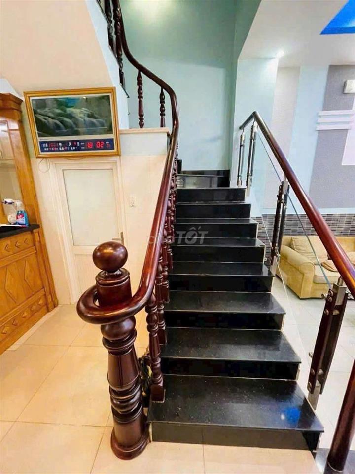 CHO THUÊ NHÀ HXH 4PN 3WC NGUYỄN OANH P17 GÒ VẤP