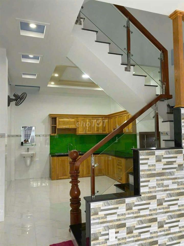 CHO THUÊ NHÀ 4PN 3WC SẴN MÁY LẠNH QUANG TRUNG P11 GÒ VẤP