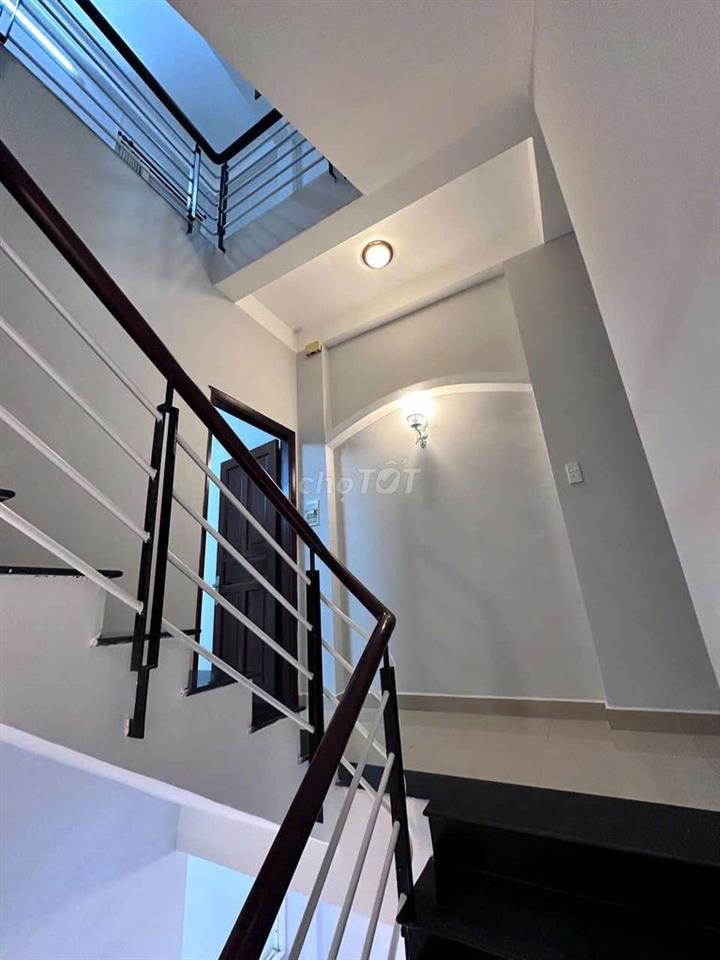 CHO THUÊ NHÀ HXH 3PN 3WC SẴN MÁY LẠNH DS2 P16 GÒ VẤP