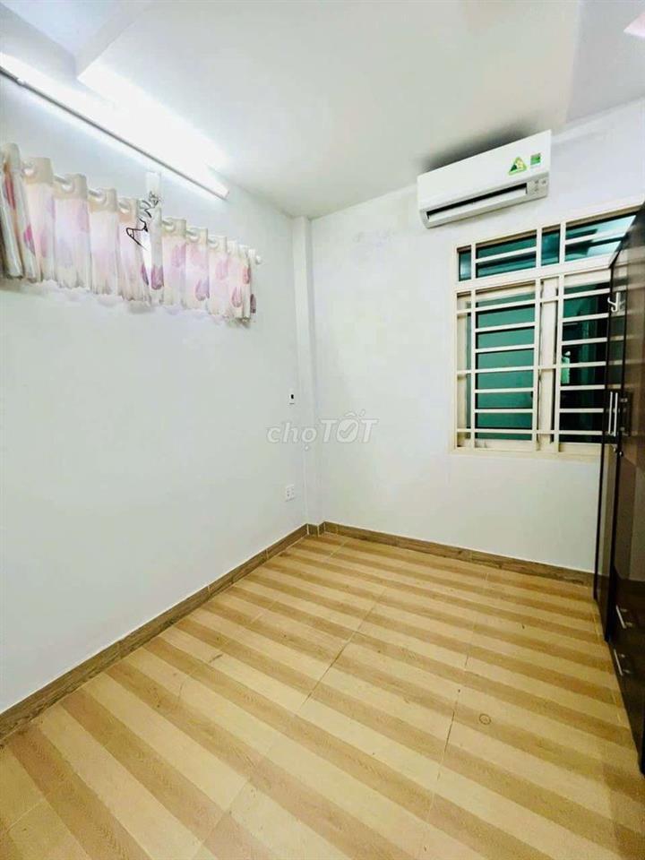 CHO THUÊ NHÀ 4PN 3WC SẴN MÁY LẠNH PHẠM VĂN CHIÊU P14 GÒ VẤP
