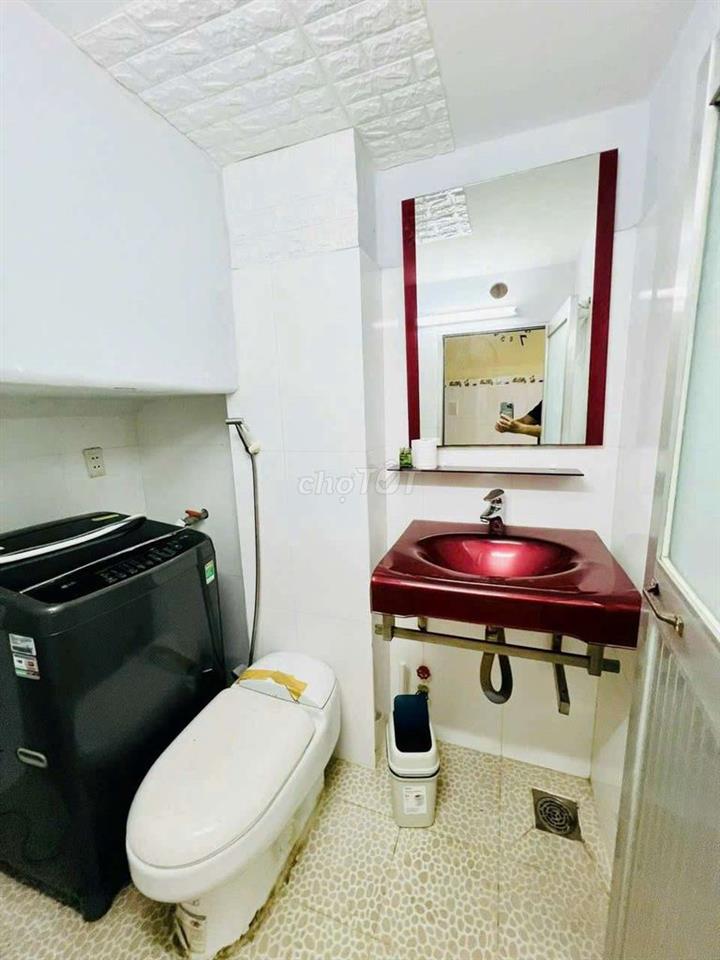 CHO THUÊ NHÀ 4PN 3WC SẴN MÁY LẠNH PHẠM VĂN CHIÊU P14 GÒ VẤP