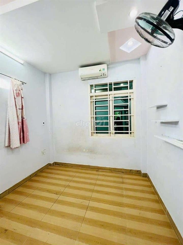 CHO THUÊ NHÀ 4PN 3WC SẴN MÁY LẠNH PHẠM VĂN CHIÊU P14 GÒ VẤP
