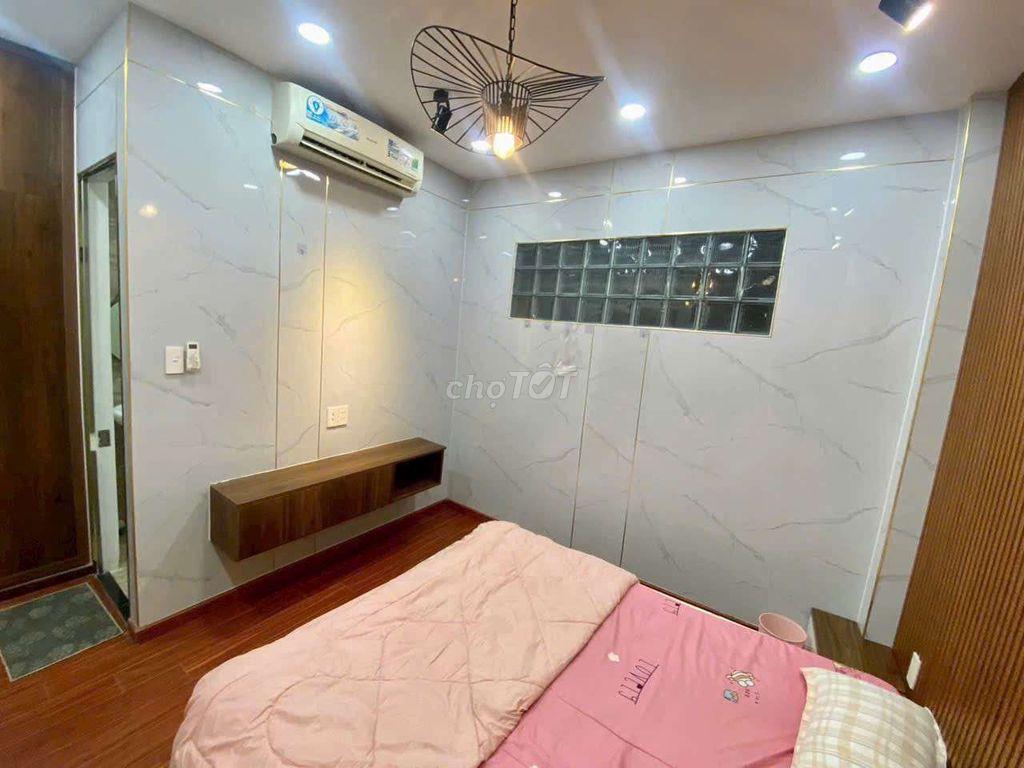 CHO THUÊ NHÀ HẺM XE TẢI THÔNG 4PN 5WC FULL NT NGUYỄN VĂN KHỐI P11
