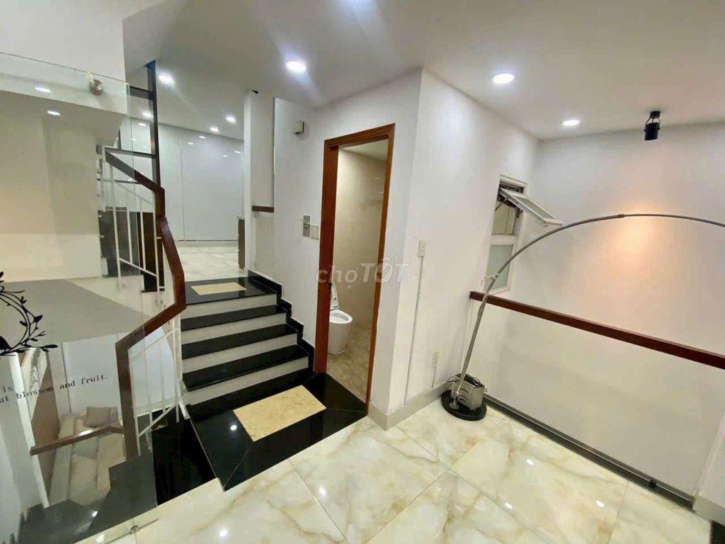 CHO THUÊ NHÀ HẺM XE TẢI THÔNG 4PN 5WC FULL NT NGUYỄN VĂN KHỐI P11